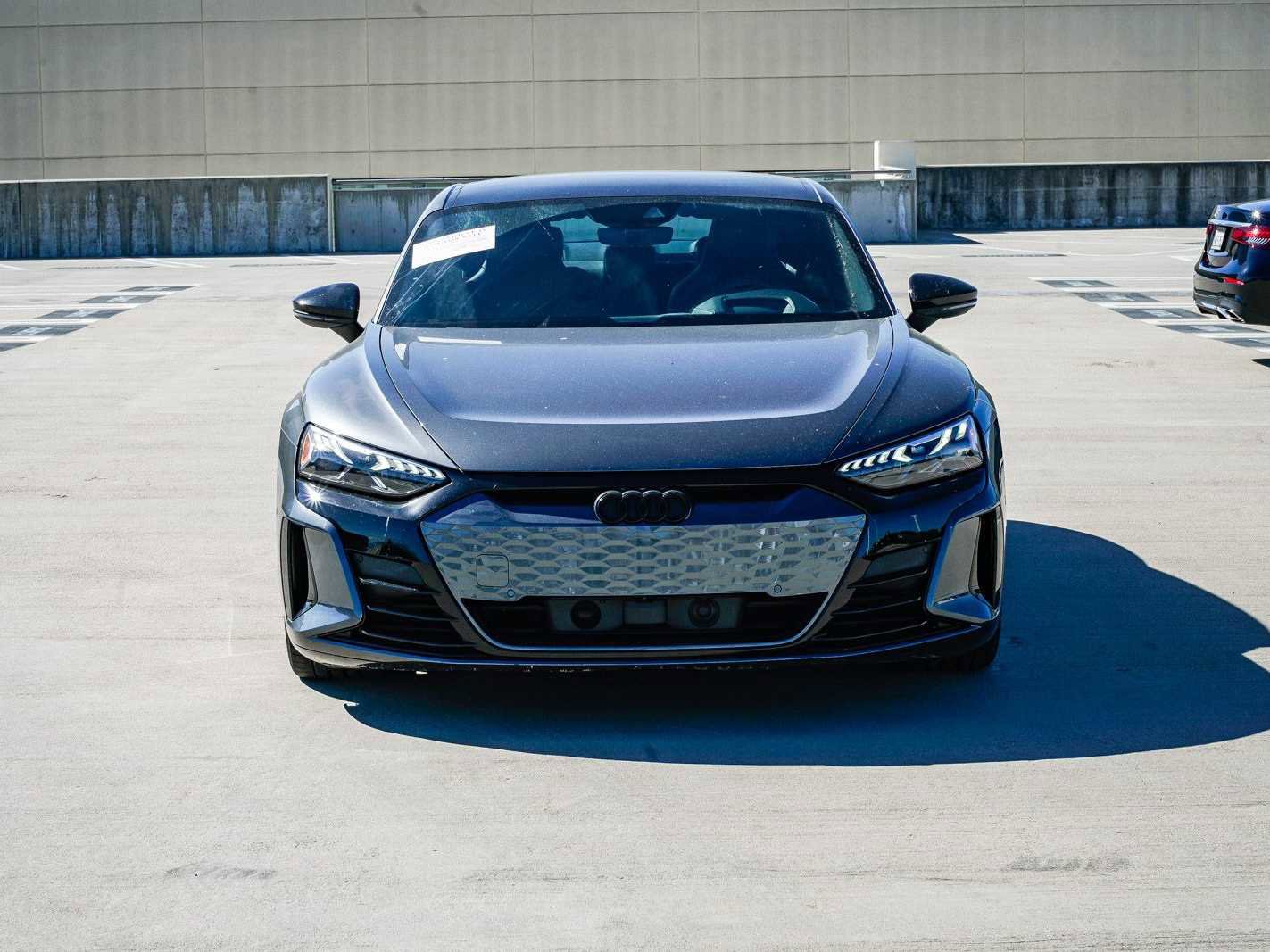 Used 2022 Audi e-tron GT Prestige w/ Prestige Package image 6