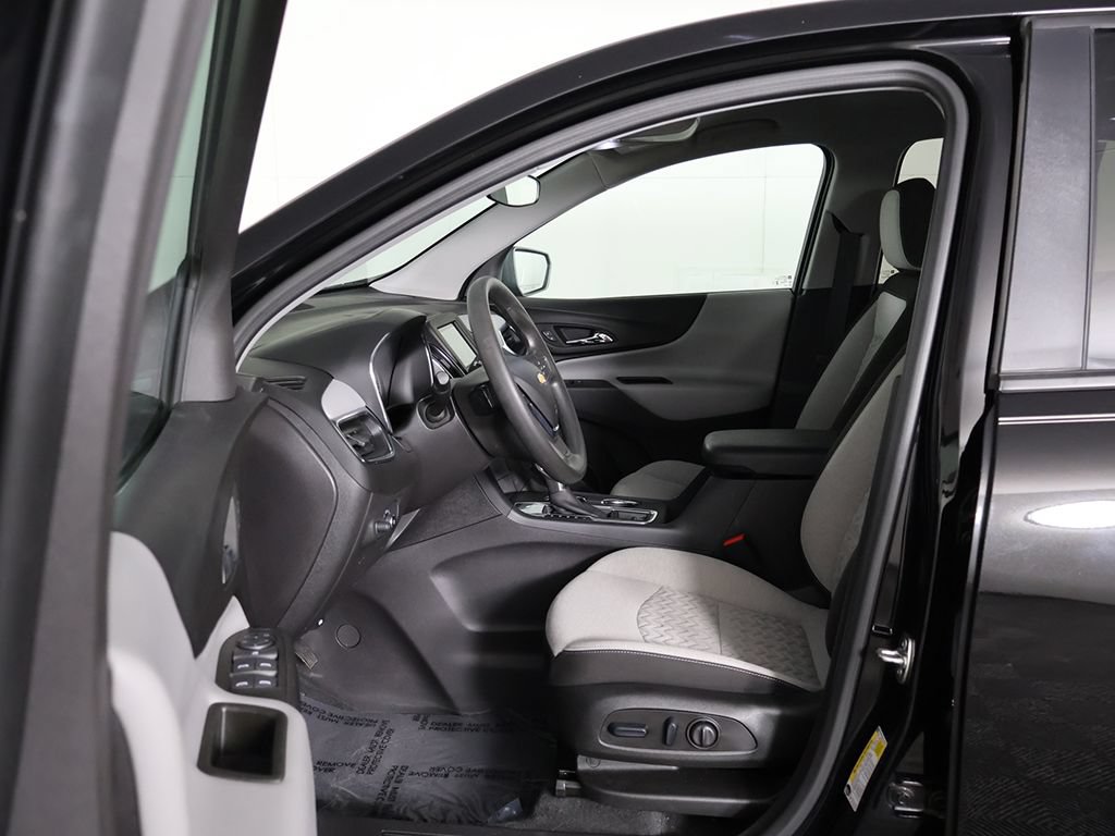 Used 2024 Chevrolet Equinox LS w/ LS Convenience Package FWD image 24