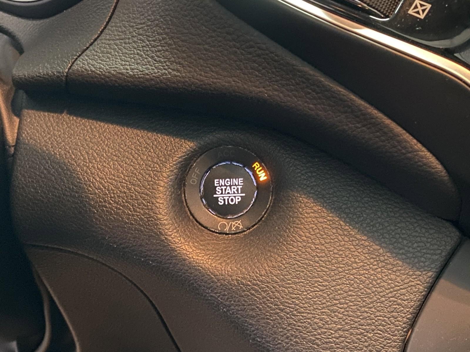 Used 2019 Jeep Cherokee Limited image 20