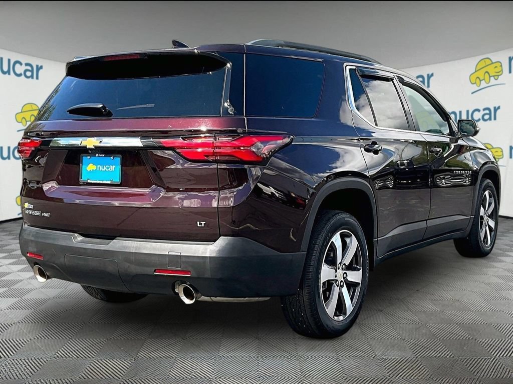 Used 2023 Chevrolet Traverse LT w/ LT Premium Package AWD/4WD image 6
