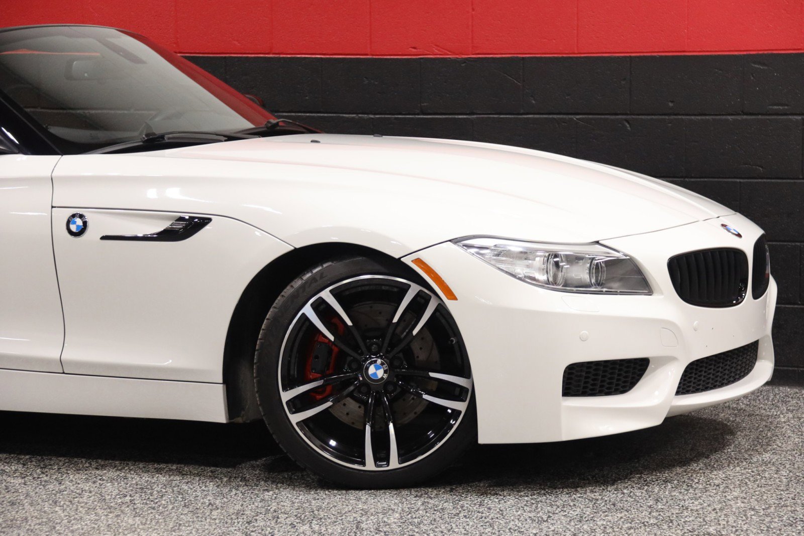 Used 2014 BMW Z4 sDrive35i image 3