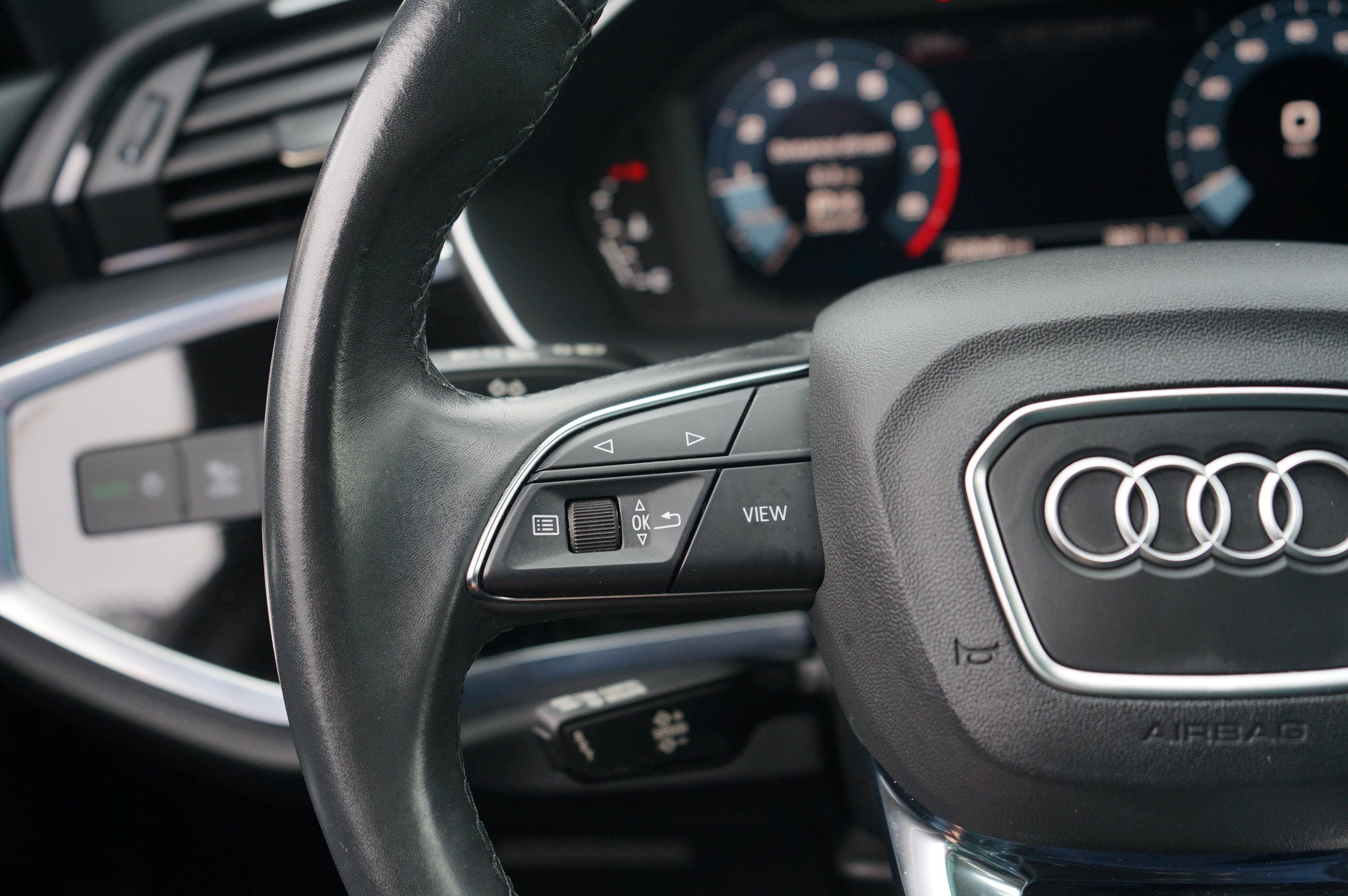 Used 2023 Audi Q3 2.0T Premium AWD/4WD image 33