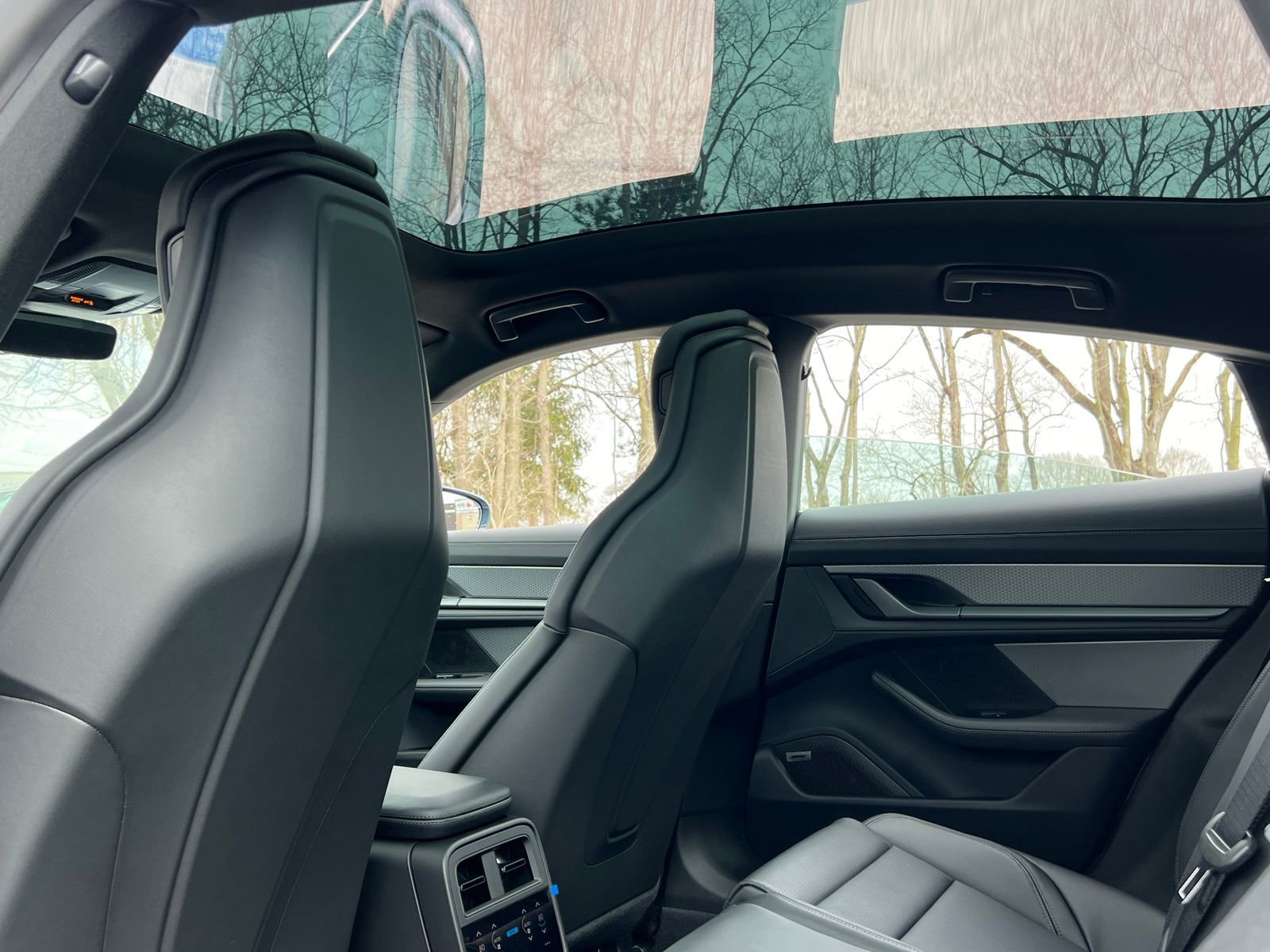 New 2026 Porsche Taycan 4S image 18