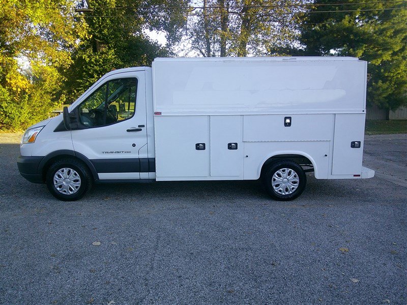 Used 2015 Ford Transit 250 138 w/ Exterior Upgrade Package image 2