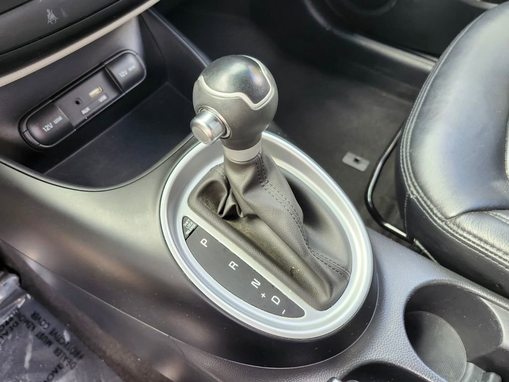 Used 2017 Kia Soul image 29