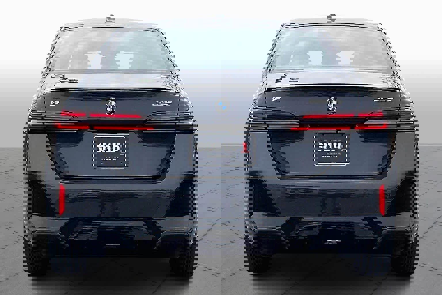 Certified 2024 BMW i5 eDrive40i w/ M Sport Package image 4