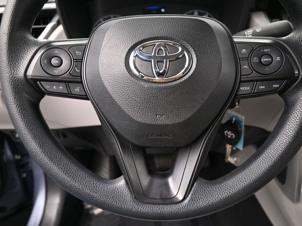 Used 2023 Toyota Corolla Cross L image 28