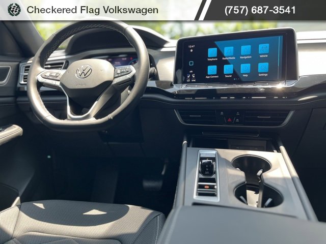 New 2025 Volkswagen Atlas Cross Sport SE image 5