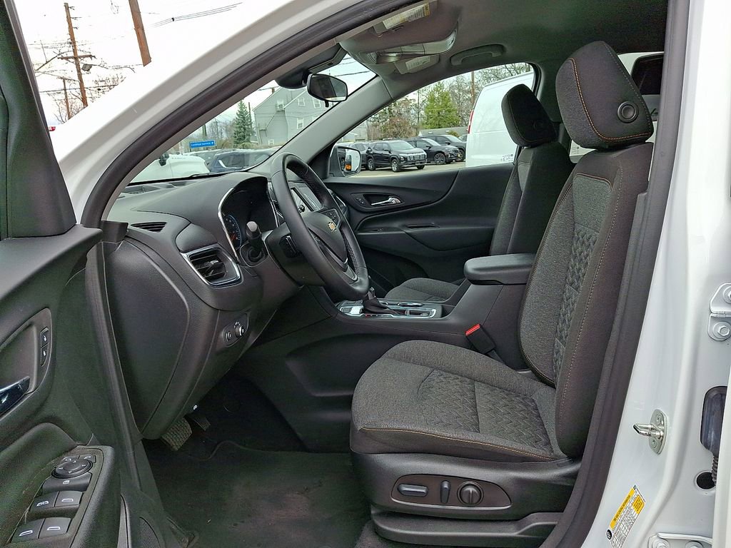 Used 2023 Chevrolet Equinox LT image 14