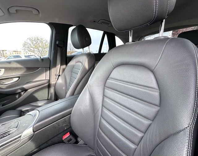 Used 2020 Mercedes-Benz GLC 300 4MATIC image 19