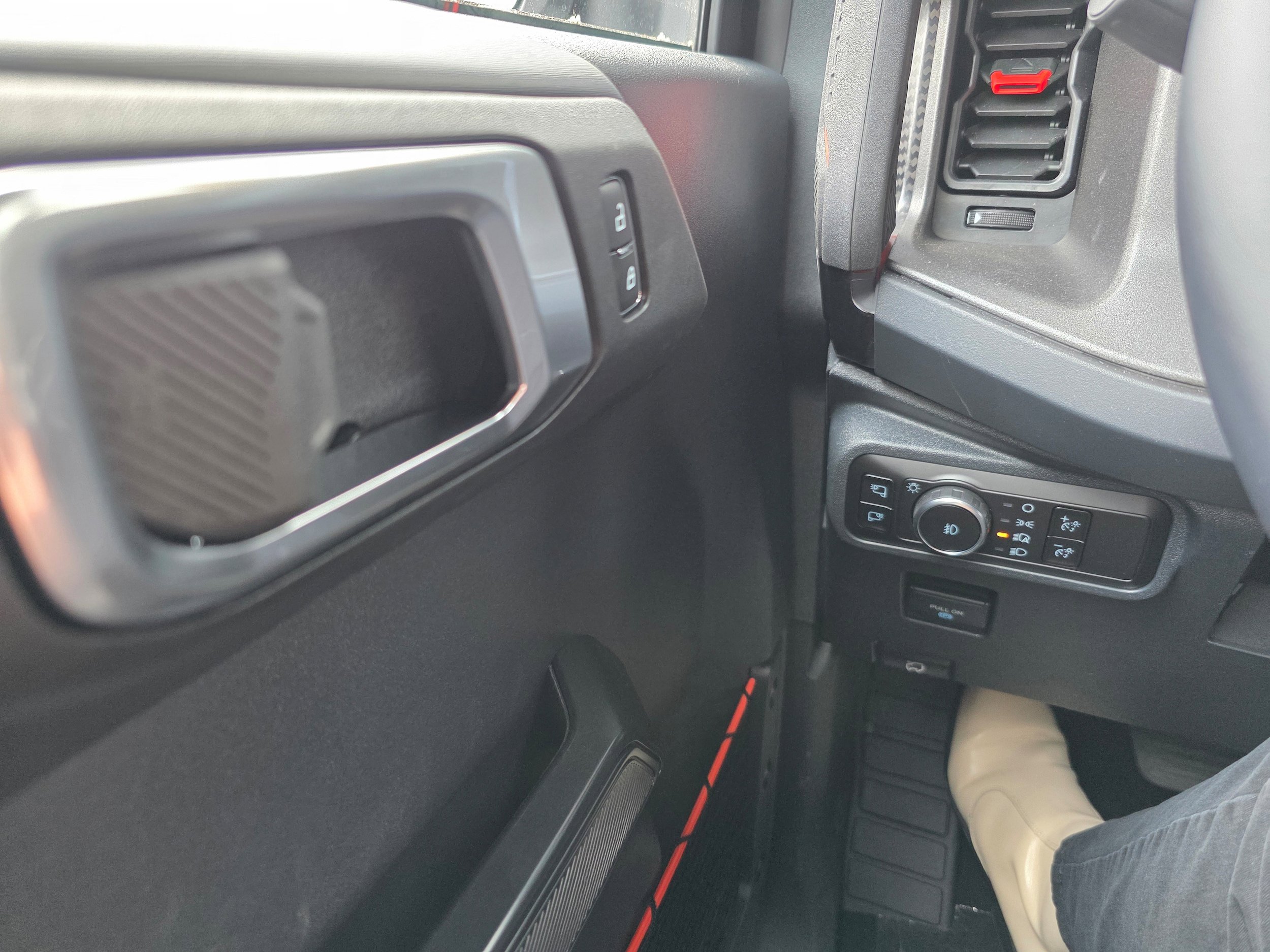 New 2026 Ford Bronco Raptor AWD/4WD image 19