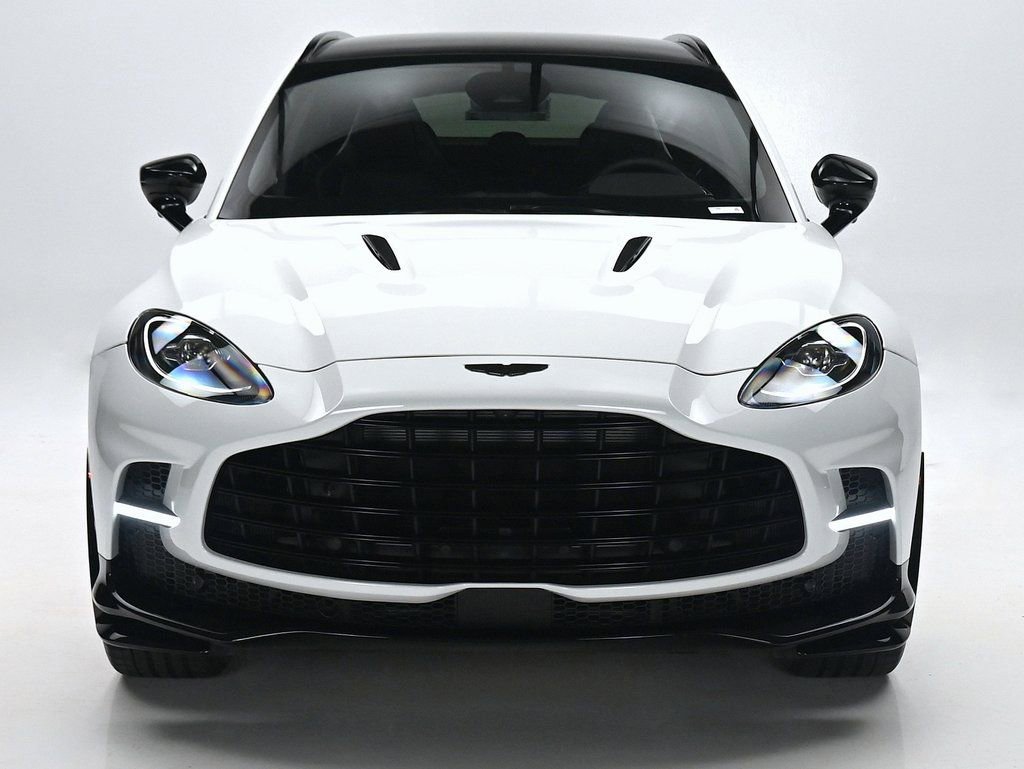 New 2026 Aston Martin DBX 707 image 28