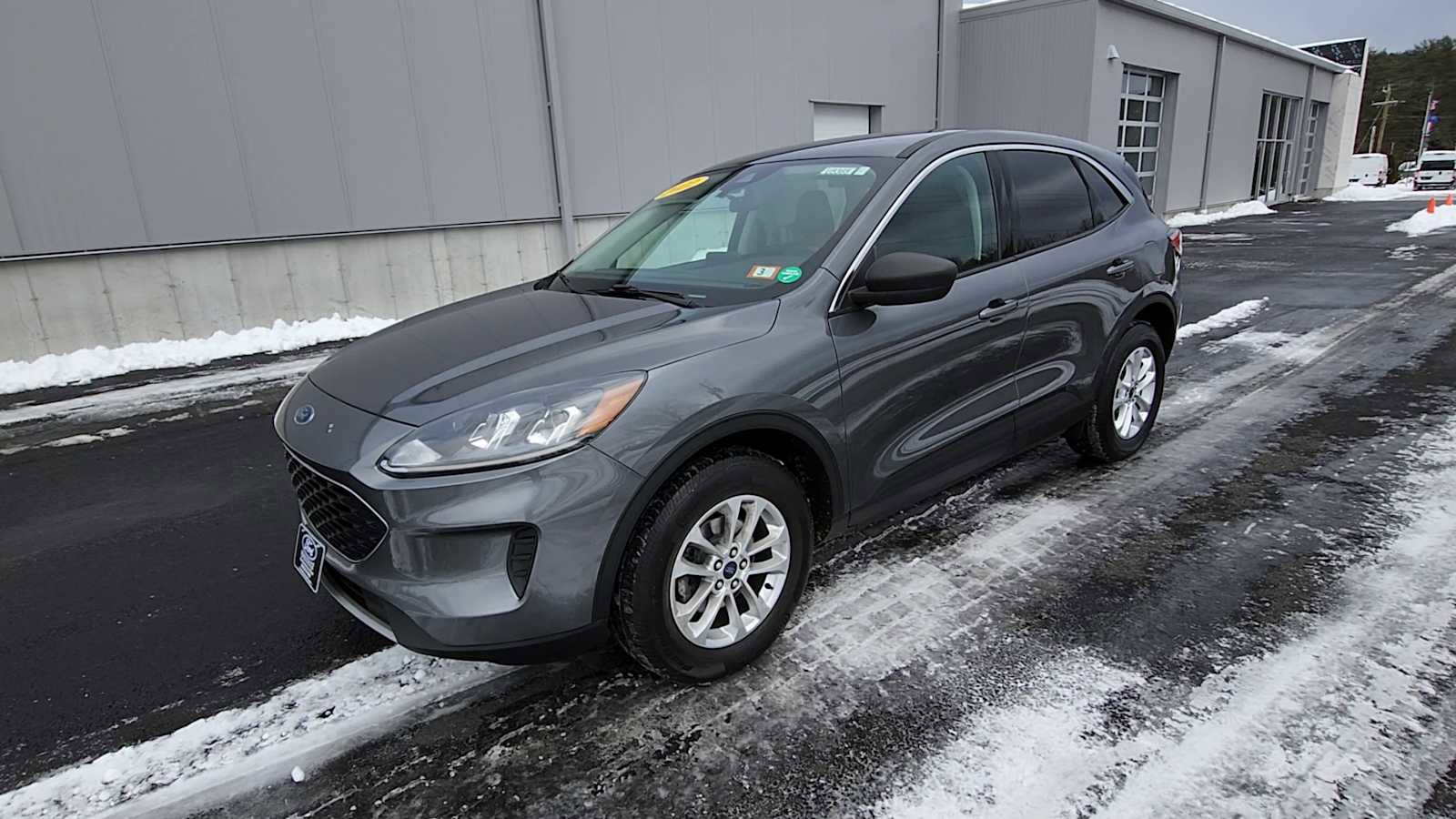 Used 2022 Ford Escape SE w/ Convenience Package image 4