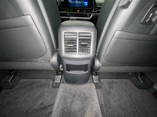 Used 2024 Kia Sportage EX FWD image 28
