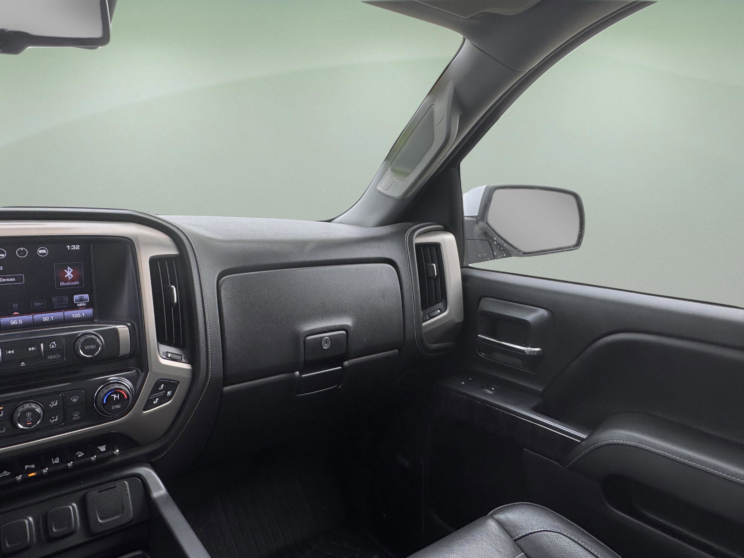 Used 2016 GMC Sierra 2500 Denali w/ Duramax Plus Package image 8