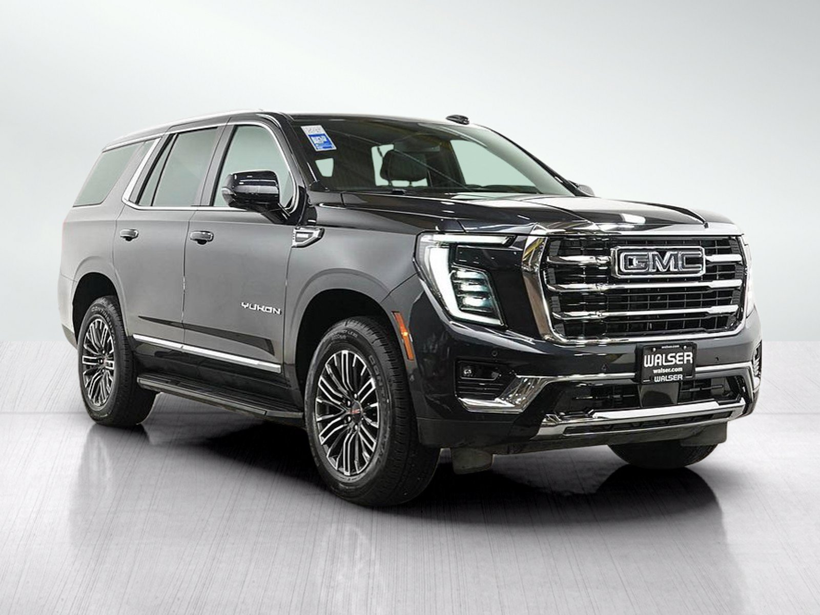 Used 2025 GMC Yukon Elevation AWD/4WD image 7