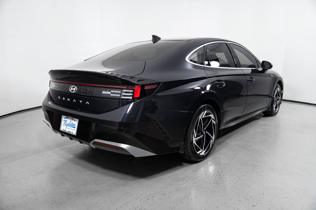 New 2026 Hyundai Sonata SEL FWD image 8