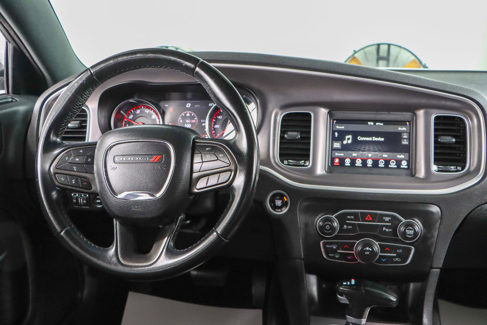 Used 2022 Dodge Charger SXT image 17