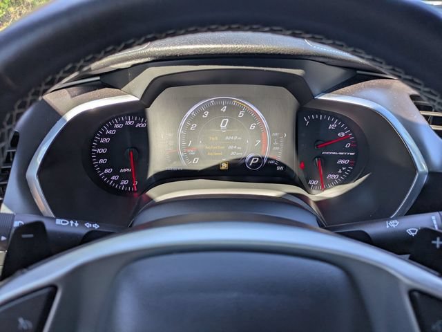Used 2019 Chevrolet Corvette Stingray Coupe w/ 1LT RWD image 17