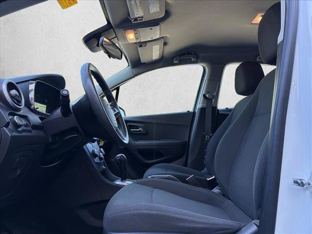 Used 2015 Chevrolet Trax LS FWD image 12