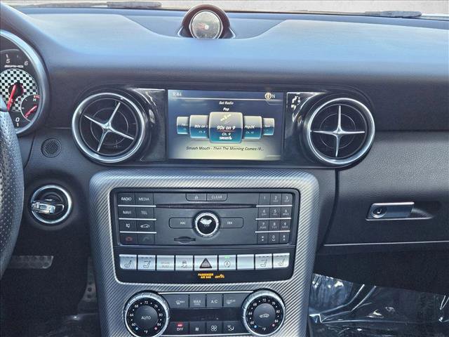 Used 2017 Mercedes-Benz SLC 43 AMG image 13