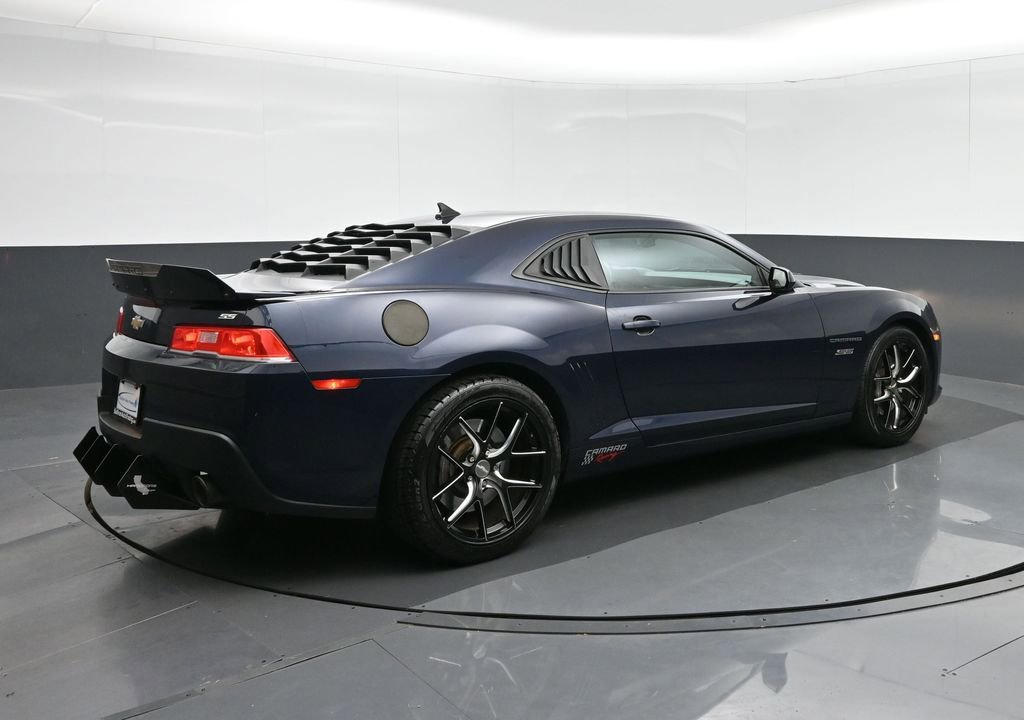 Used 2015 Chevrolet Camaro SS w/ Rear Vision Package image 7