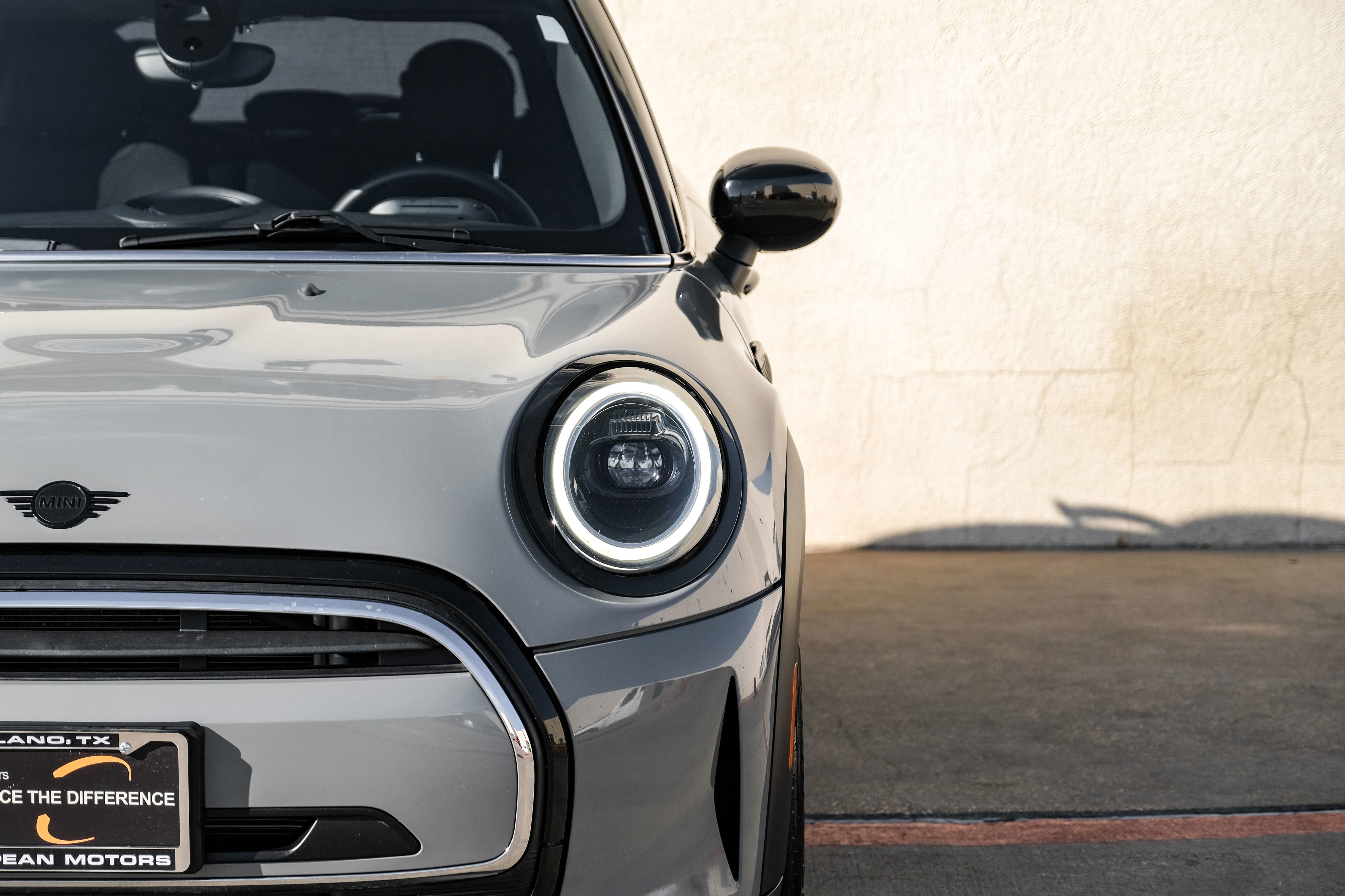 Used 2022 MINI Cooper 4-Door Hardtop w/ Signature Upholstery Package image 44