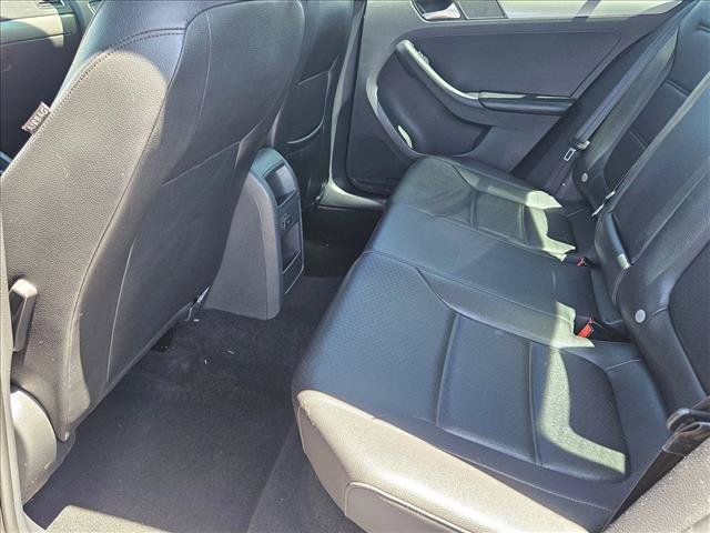 Used 2016 Volkswagen Jetta SE FWD image 18