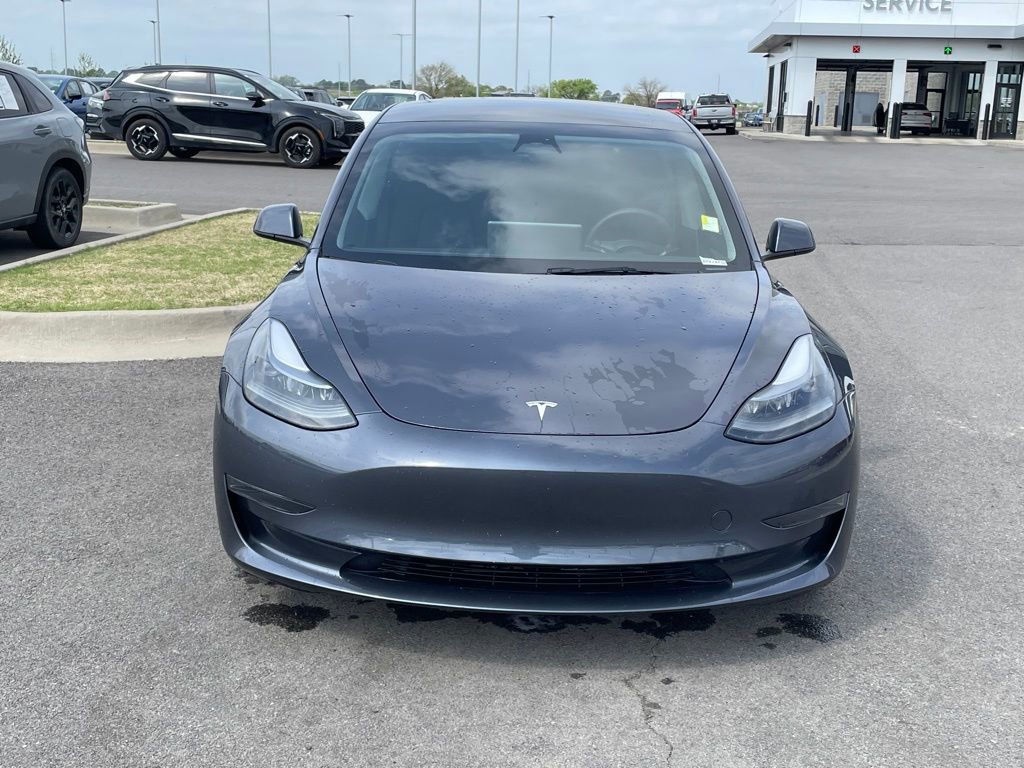 Used 2023 Tesla Model 3 Standard Range image 2