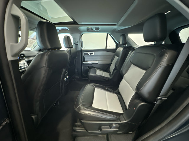 Used 2023 Ford Explorer XLT w/ Equipment Group 202A AWD/4WD image 15