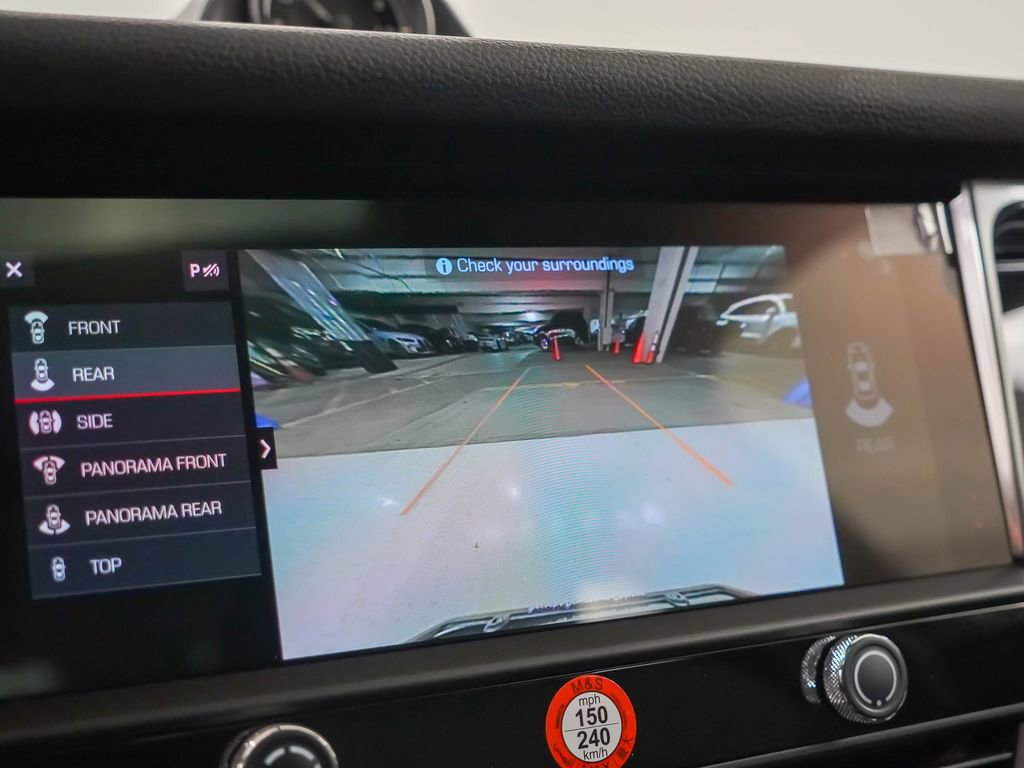Certified 2026 Porsche Macan AWD/4WD image 30