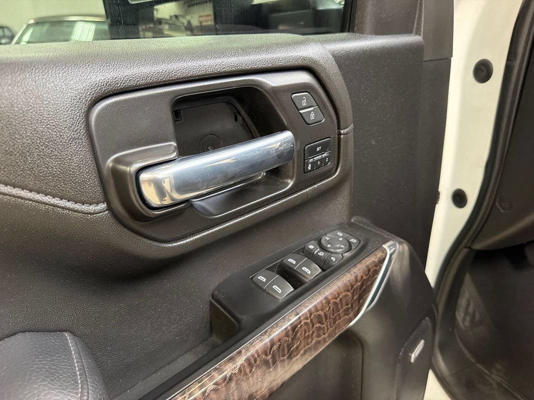 Used 2023 GMC Sierra 3500 Denali AWD/4WD image 32