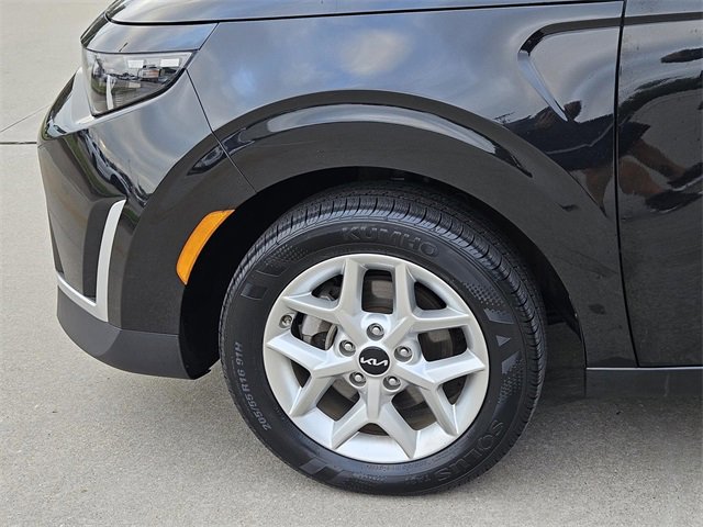 Certified 2023 Kia Soul LX w/ LX Technology Package image 6
