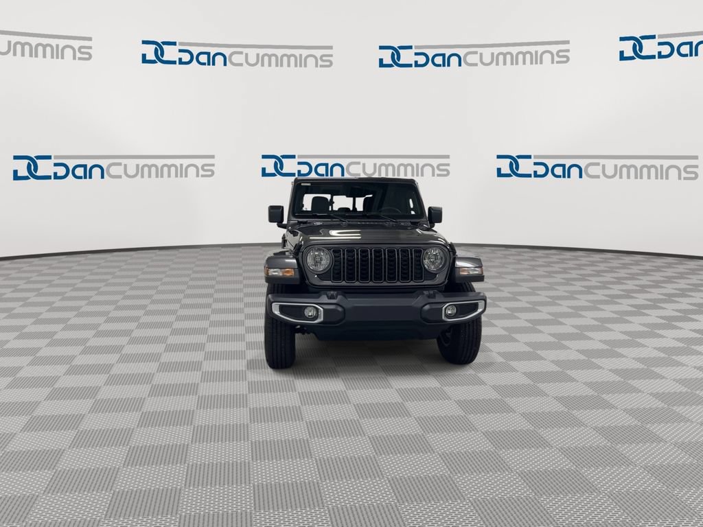 New 2026 Jeep Gladiator Sport AWD/4WD image 3