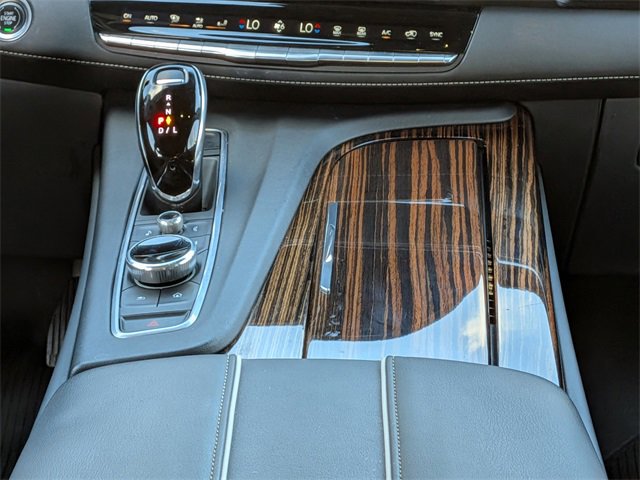 Used 2021 Cadillac Escalade Luxury image 19