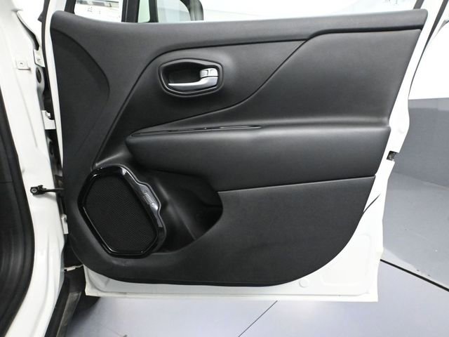 Used 2020 Jeep Renegade Altitude image 41