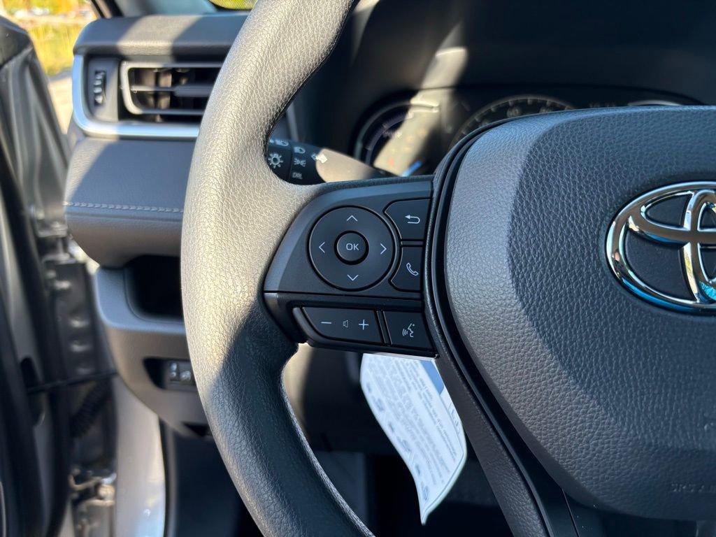 Used 2025 Toyota RAV4 LE image 26