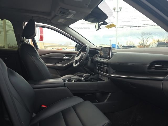 Certified 2023 Nissan Rogue SV w/ SV Premium B Package image 13