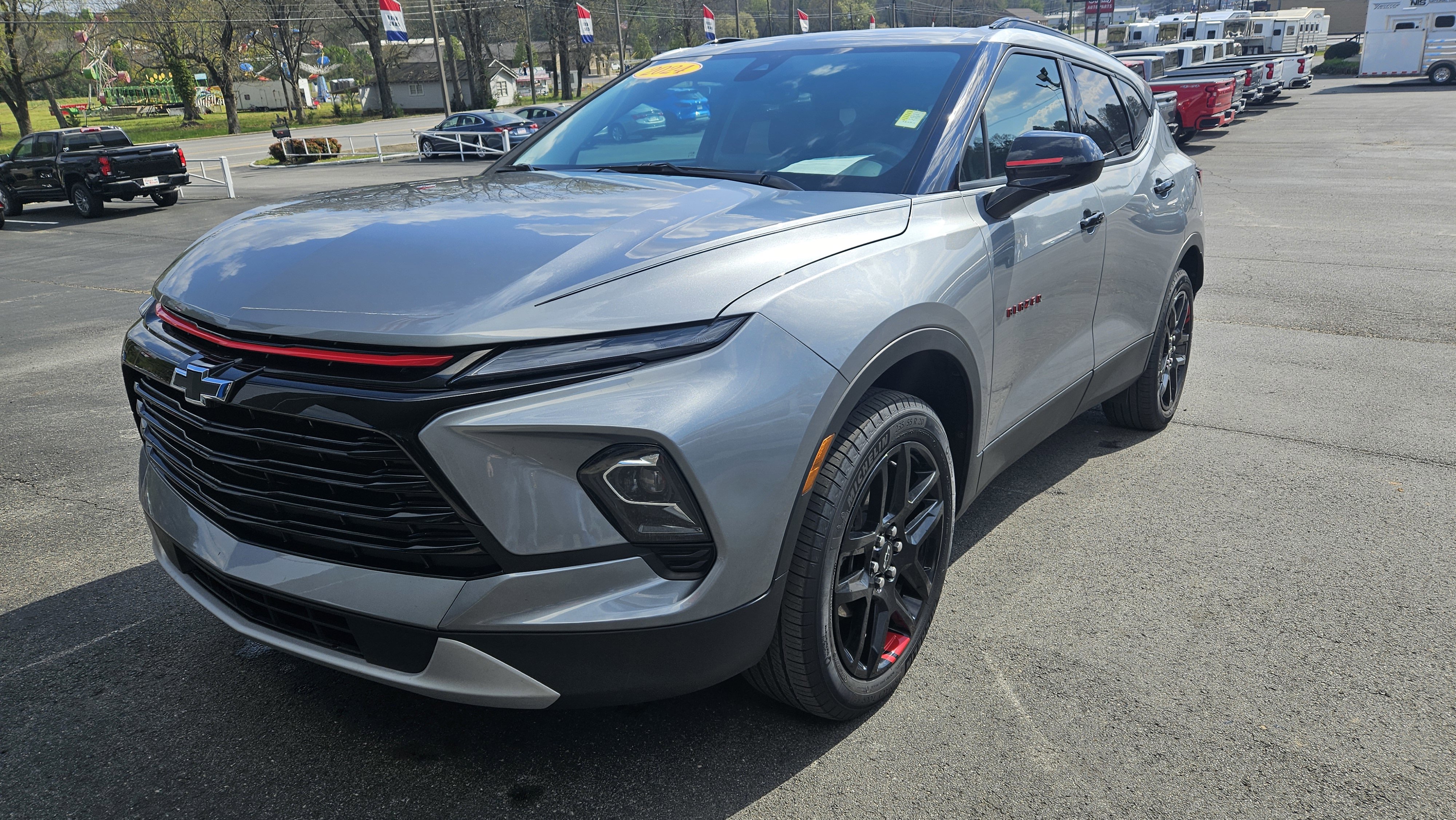 Used 2024 Chevrolet Blazer LT w/ Redline Edition image 2