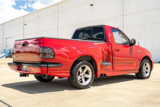 Used 2003 Ford F150 Lightning RWD image 10