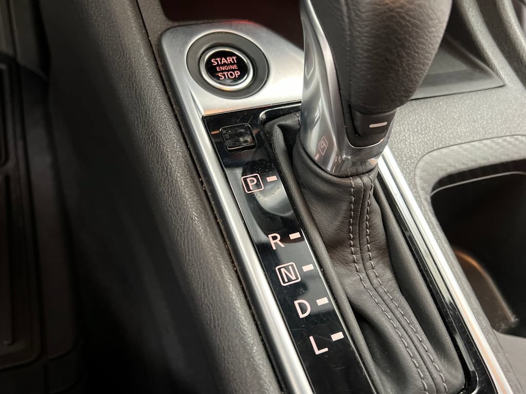 Used 2025 Nissan Sentra SV FWD image 49