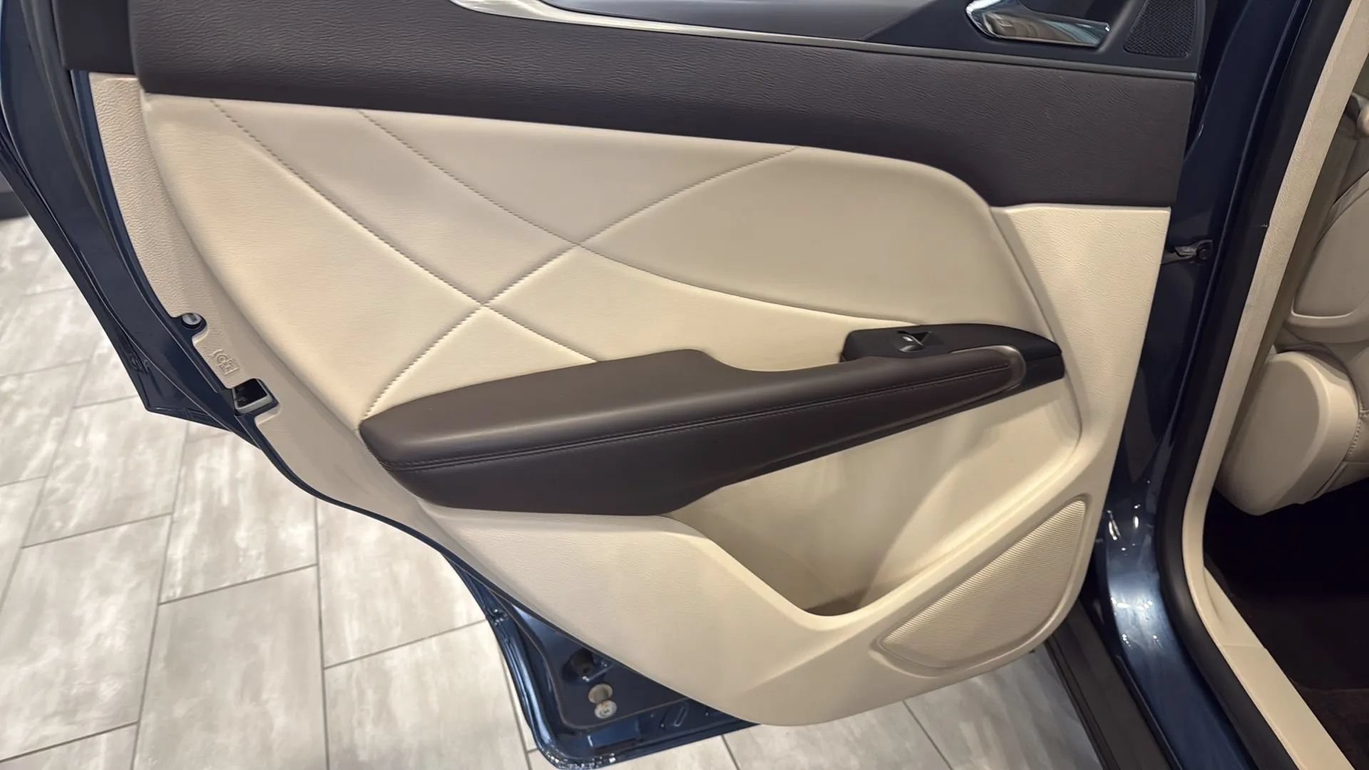 Used 2018 Lincoln MKC Premiere FWD image 27