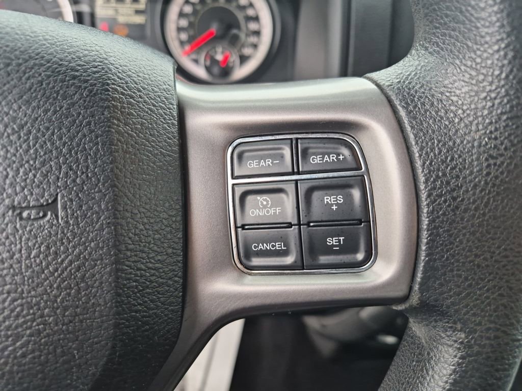 Used 2021 RAM 1500 Classic SLT AWD/4WD image 16