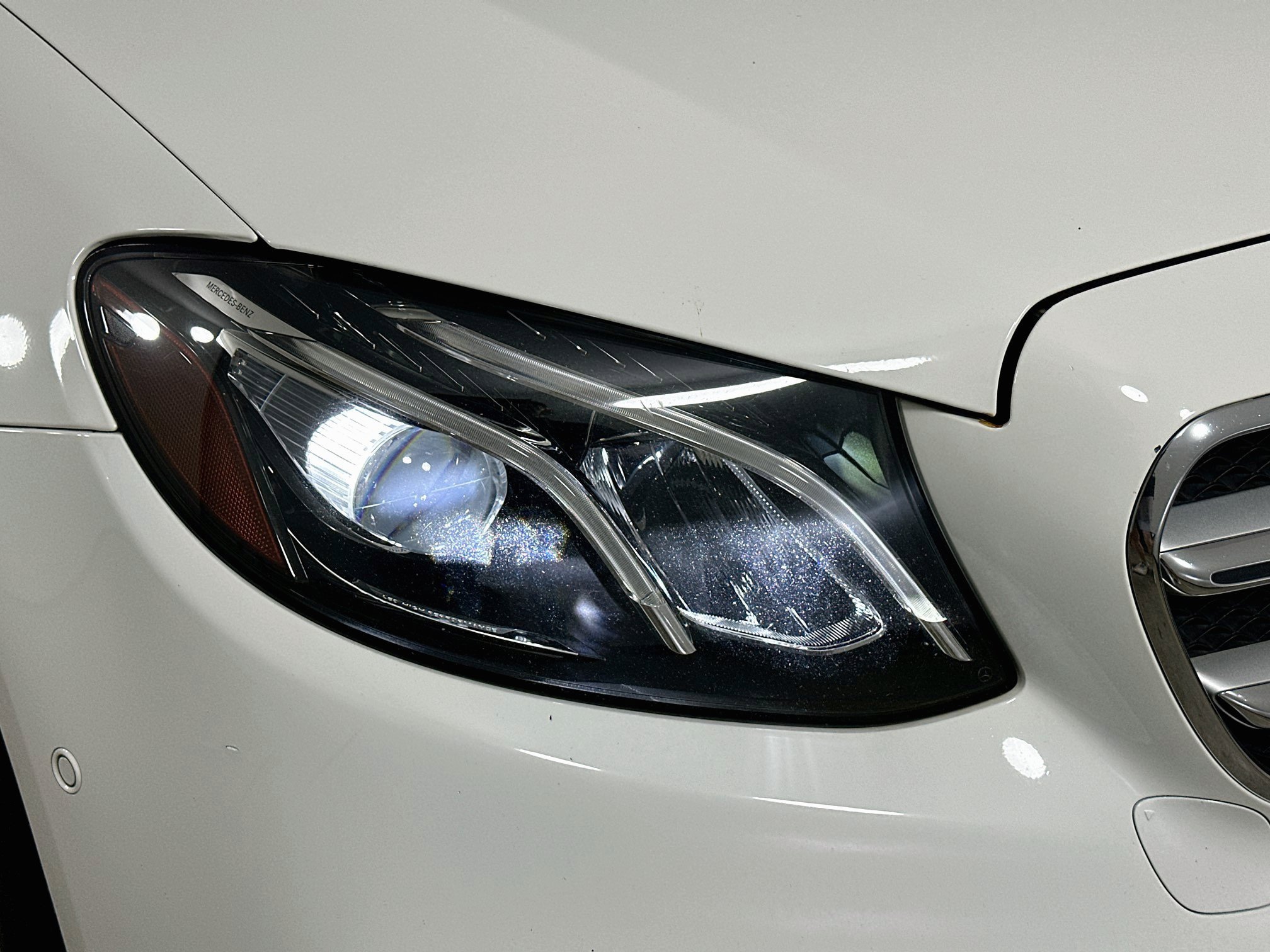 Certified 2019 Mercedes-Benz E 300 4MATIC image 41