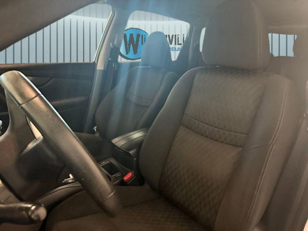Used 2020 Nissan Rogue SV AWD/4WD image 15