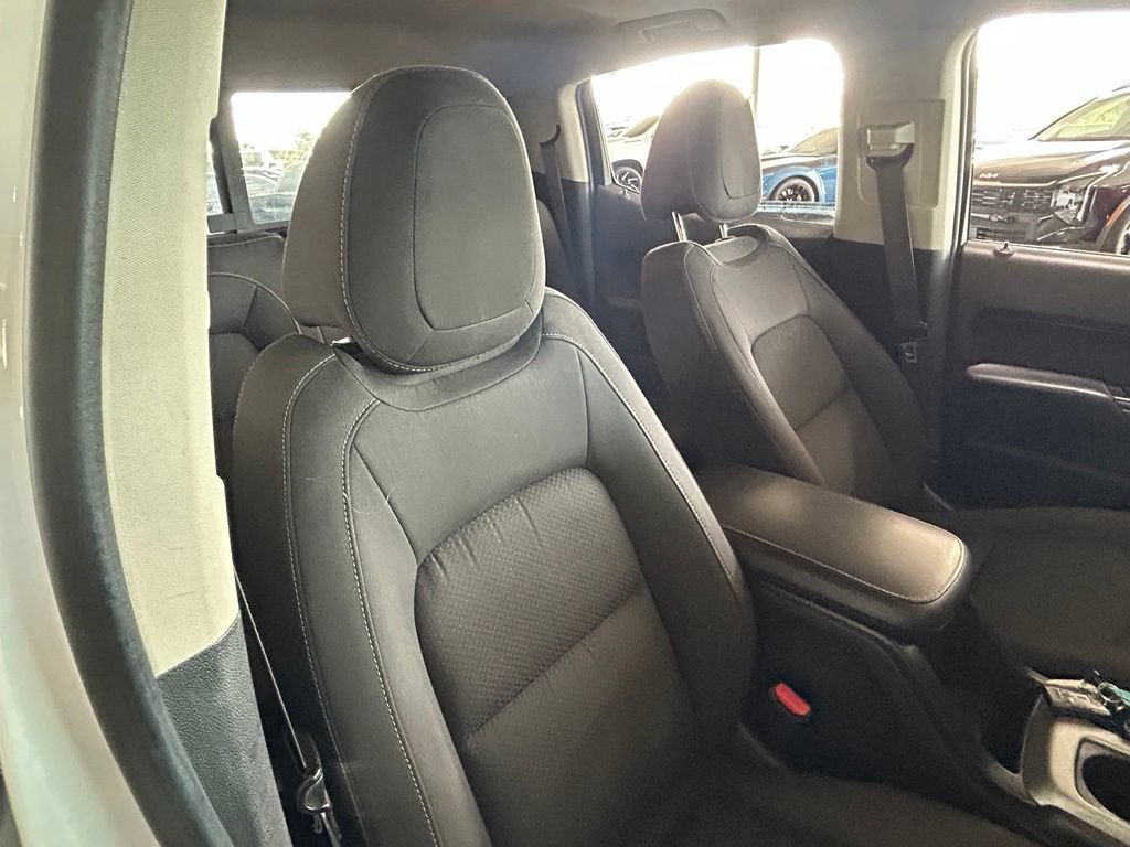Used 2017 Chevrolet Colorado LT w/ LT Convenience Package RWD image 31