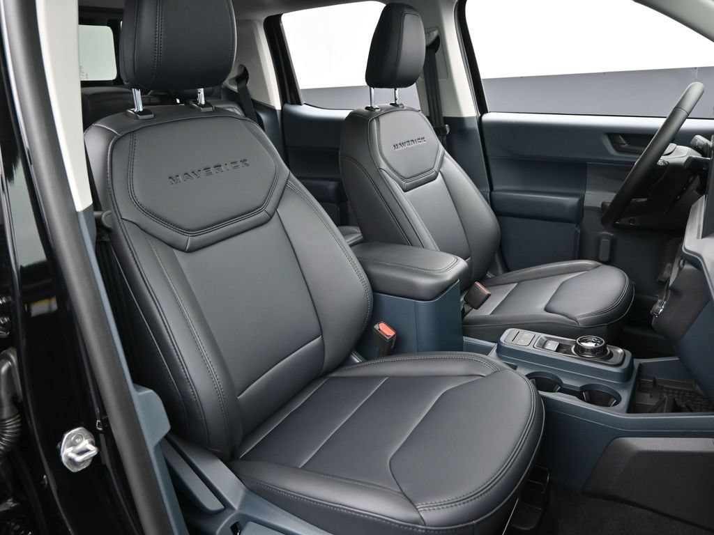 New 2025 Ford Maverick Lariat w/ Black Appearance Package AWD/4WD image 23