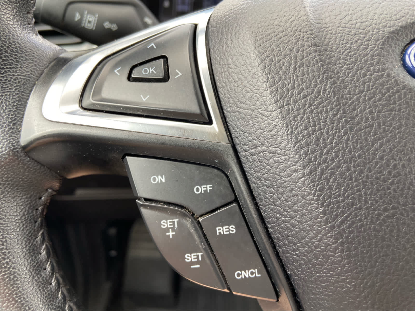 Used 2024 Ford Edge SEL w/ Convenience Package AWD/4WD image 23