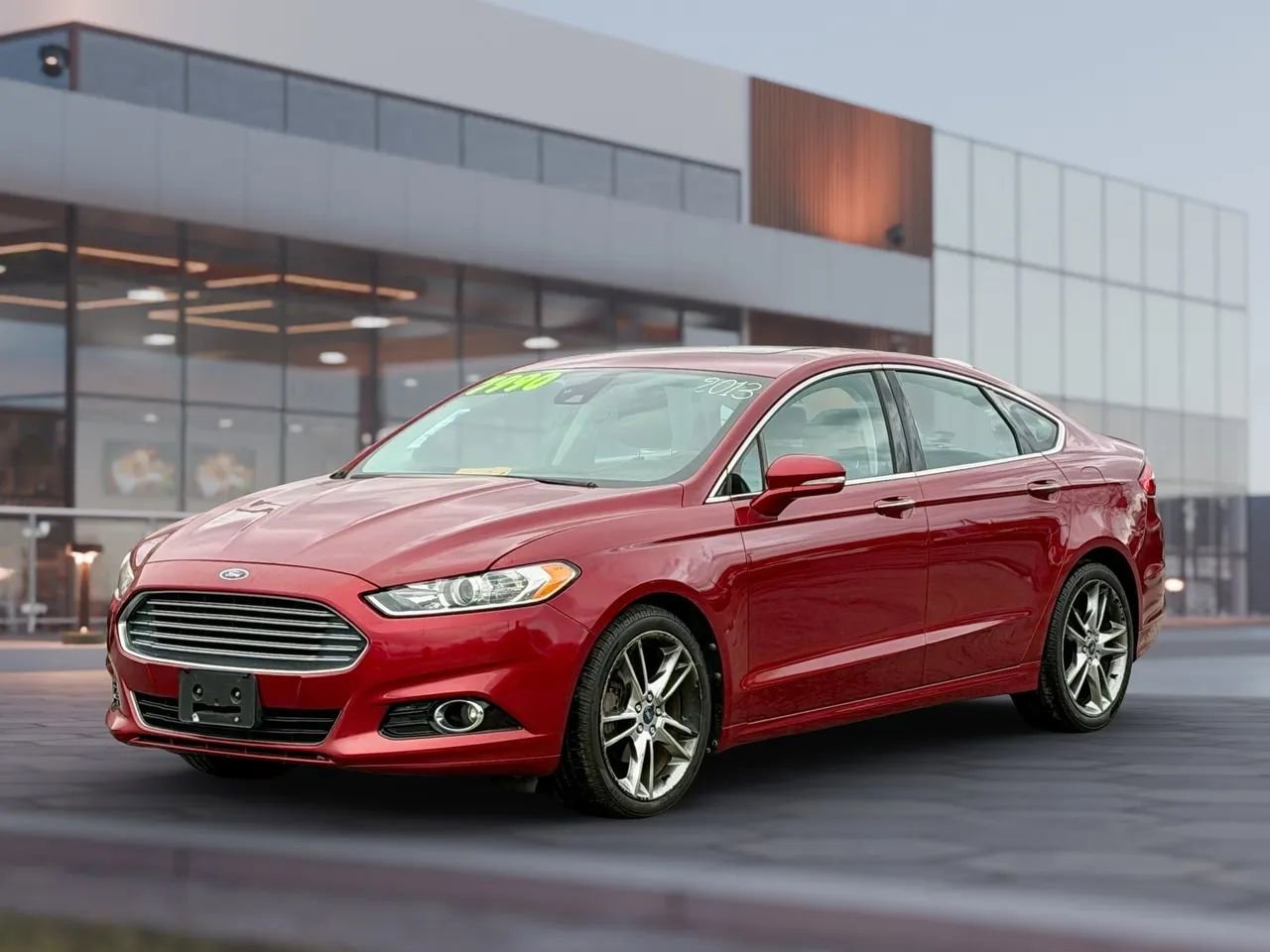 Used 2013 Ford Fusion Titanium w/ Titanium Driver Assist Pkg FWD image 5