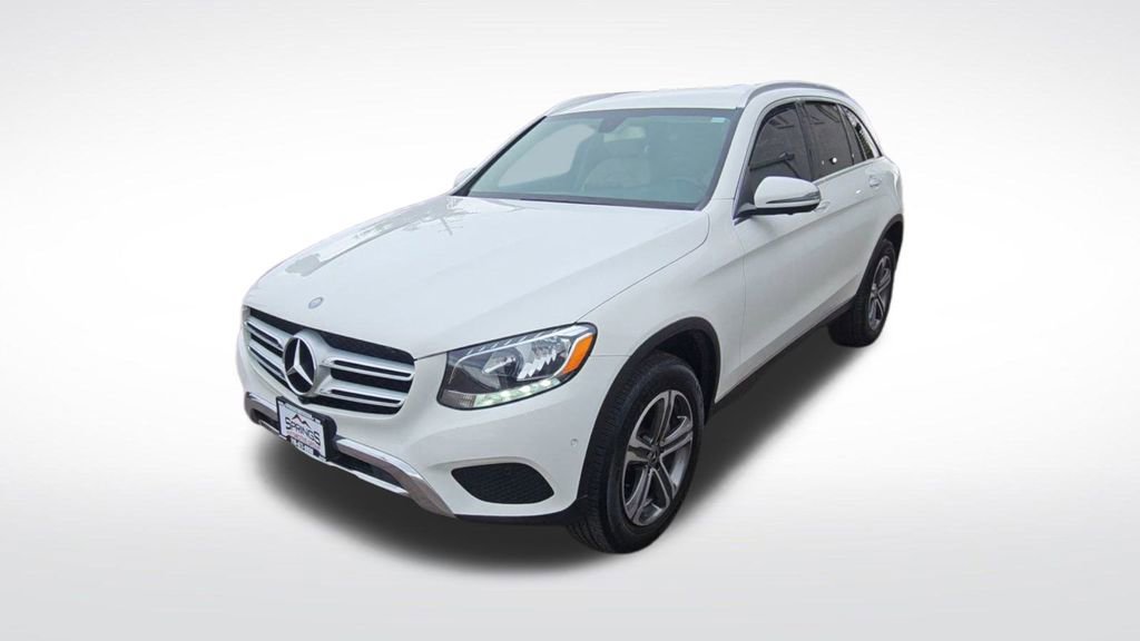 Used 2018 Mercedes-Benz GLC 300 image 4